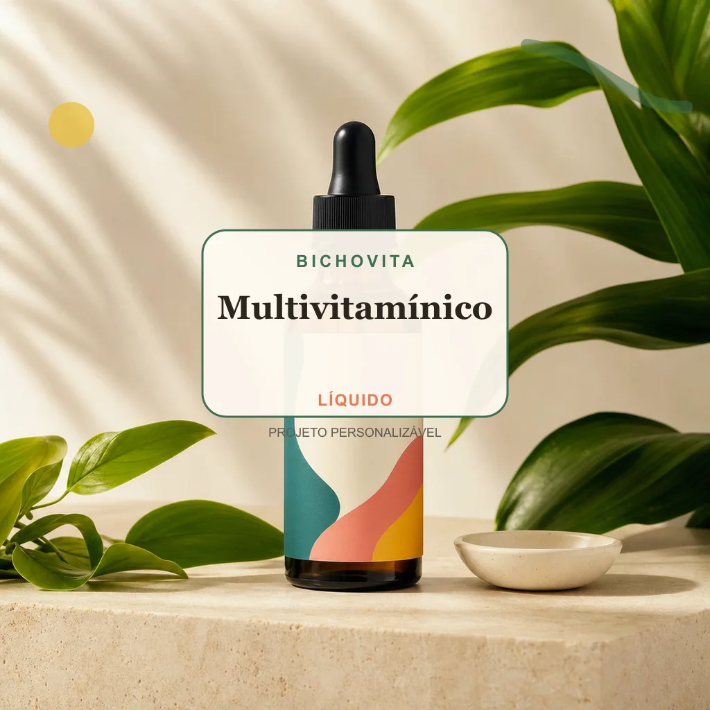 Multivitamínico em líquido, conceito de suplemento pet de marca própria Bichovita